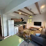 Avlu & Apartament Kemer