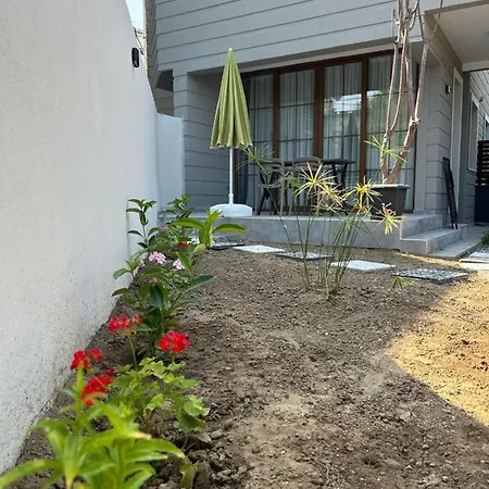 Avlu & Apartment Kemer