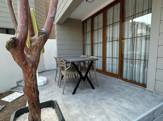 Avlu & Apartamento Kemer